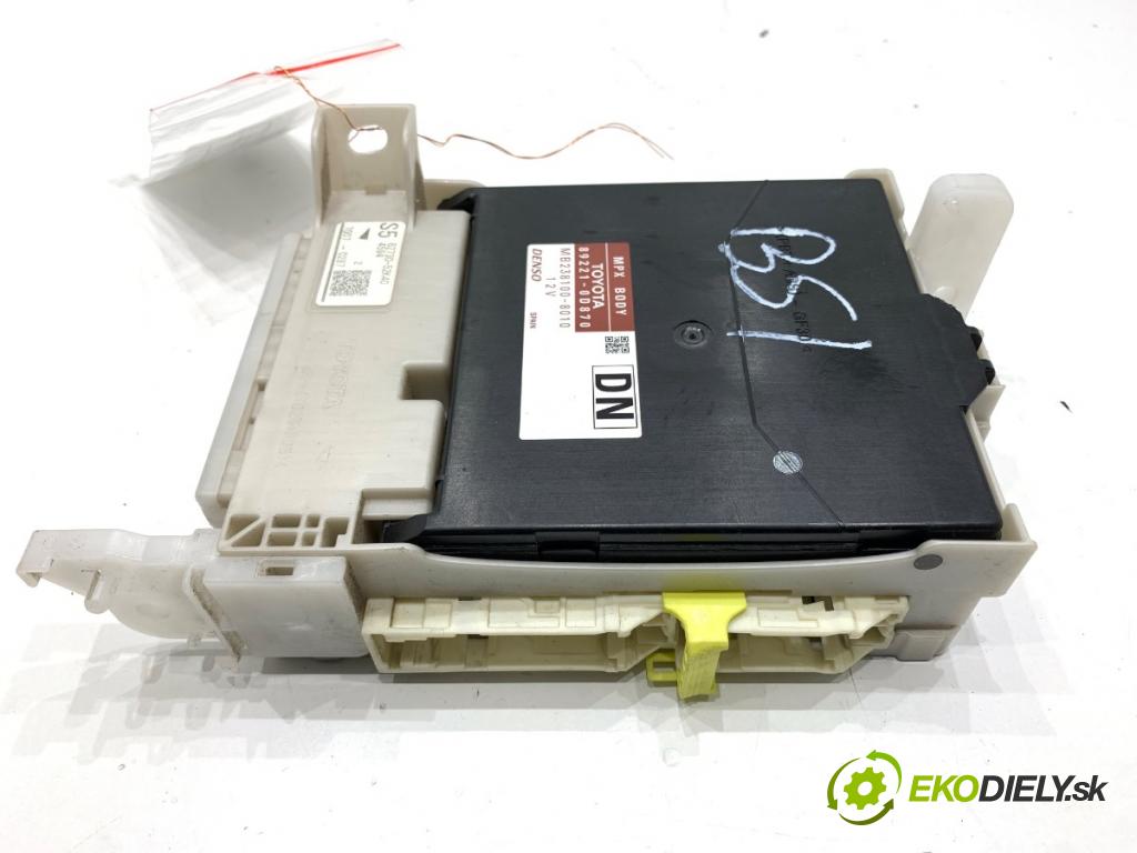 TOYOTA YARIS III liftback 2017 51 kW 1.0 (KSP130_) 998 Modul BSI 89221-0D870 (Poistková skrinka)