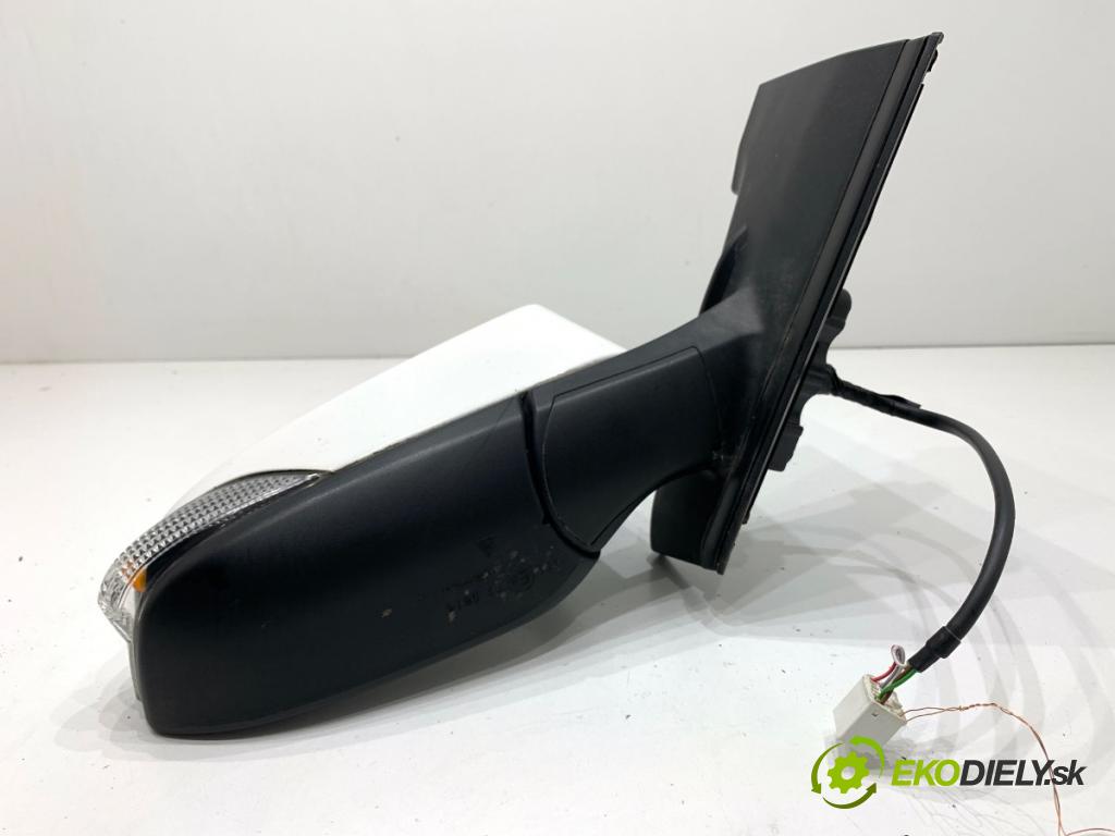 TOYOTA YARIS III liftback 2017 51 kW 1.0 (KSP130_) 998 zpětné zrcátko pravý