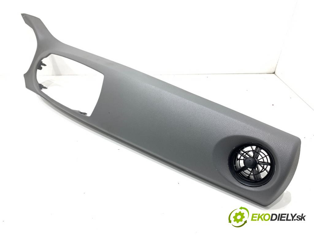 TOYOTA YARIS III liftback 2017 51 kW 1.0 (KSP130_) 998 lišty kryt 55470-0D070 (Lišta)