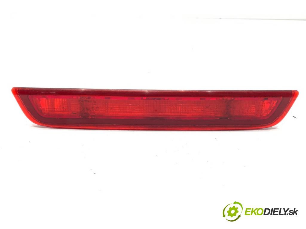 TOYOTA YARIS III liftback 2017 51 kW 1.0 (KSP130_) 998 světlo brzdových světel 