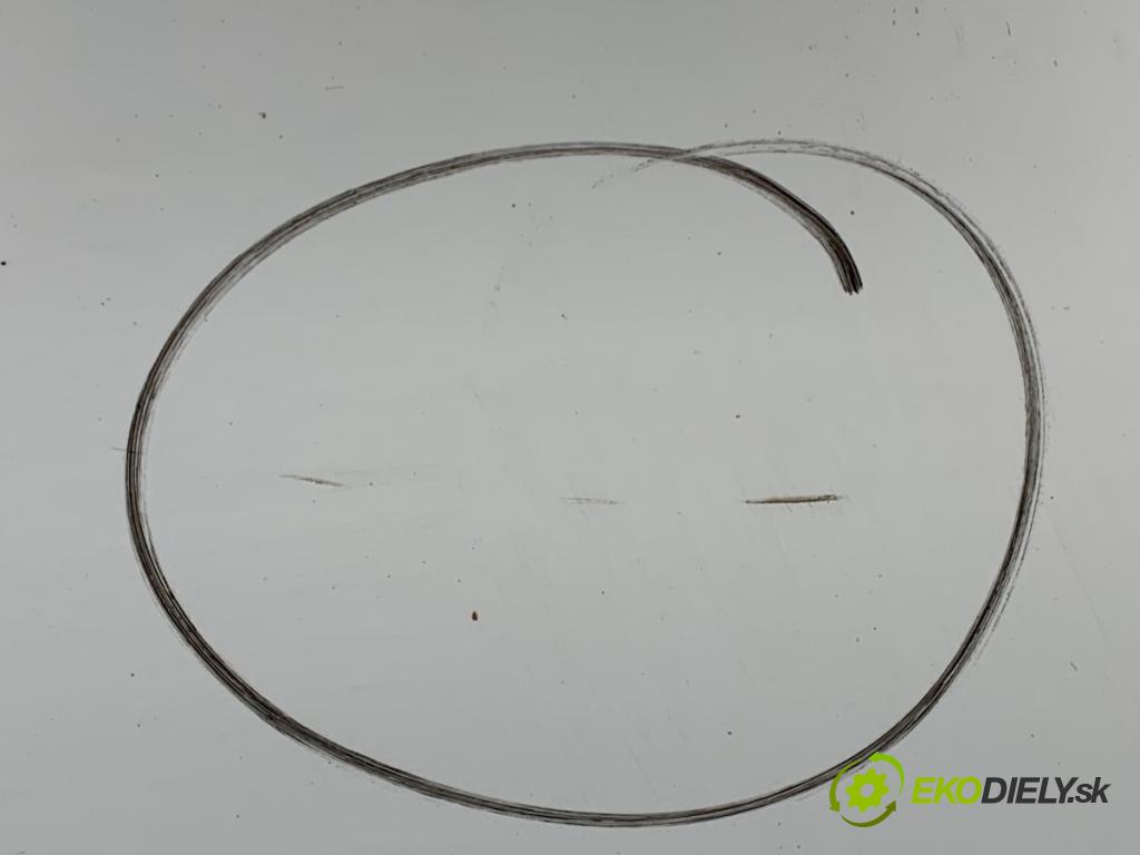 TOYOTA YARIS III liftback 2017 51 kW 1.0 (KSP130_) 998 dveře pravý přední část