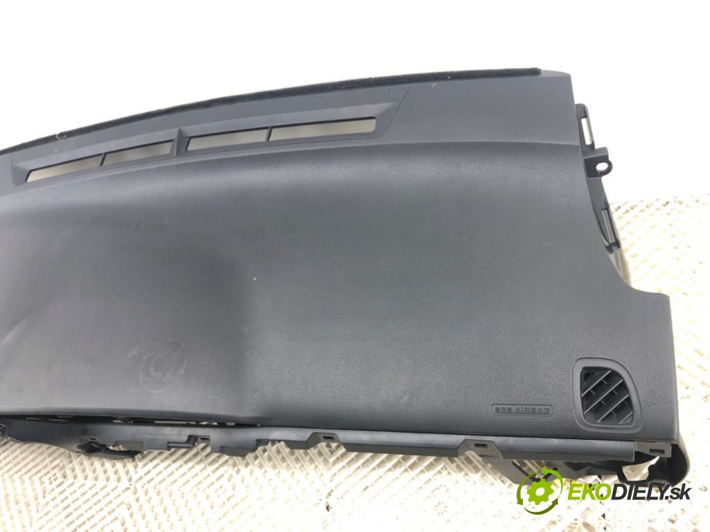 TOYOTA YARIS III liftback 2017 51 kW 1.0 (KSP130_) 998 palubní doska POLŠTÁŘ: spolujezdce 55302-0D180