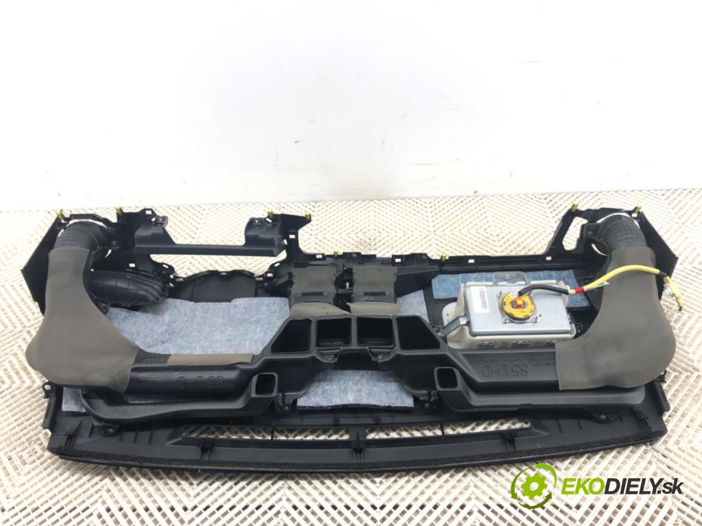 TOYOTA YARIS III liftback 2017 51 kW 1.0 (KSP130_) 998 palubní doska POLŠTÁŘ: spolujezdce 55302-0D180