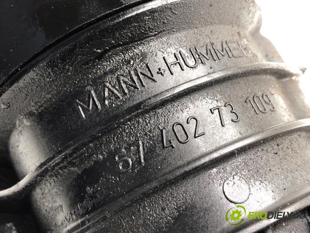 VOLVO S80 II sedan 2012 120 kW D3 / D4 1984 obal filtra oleje 30757730 (Kryt olejového filtru)