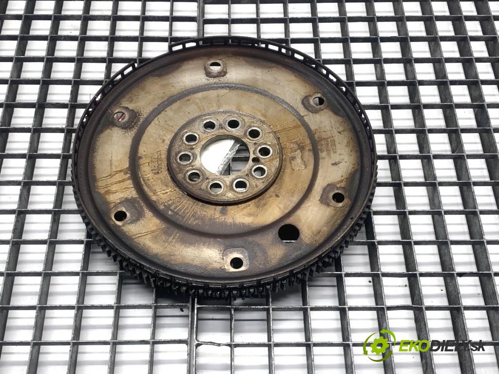 VOLVO S80 II sedan 2012 120 kW D3 / D4 1984 koleso zotrvačníkové 31325134 (Zotrvačník)