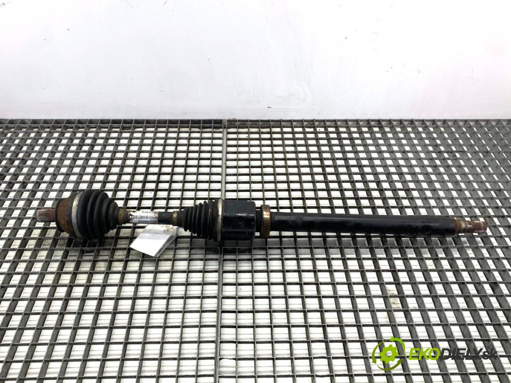 VOLVO S80 II sedan 2012 120 kW D3 / D4 1984 Poloos pravy predný 31272550