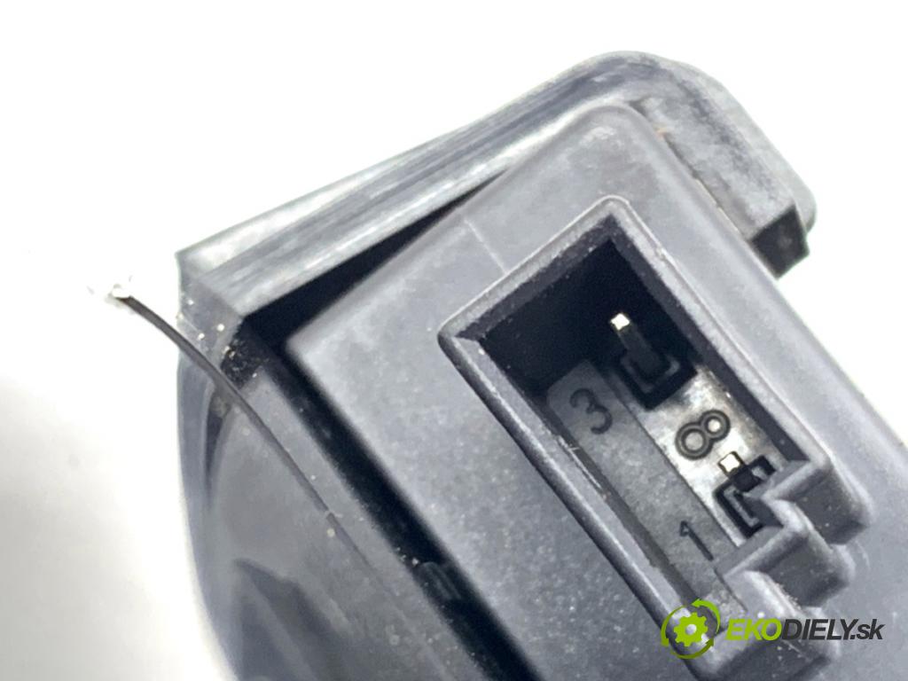 MINI CLUBMAN F54 Kombi 2019 100 kW Cooper 1499 držák na nápoje  (Držák nápojů)