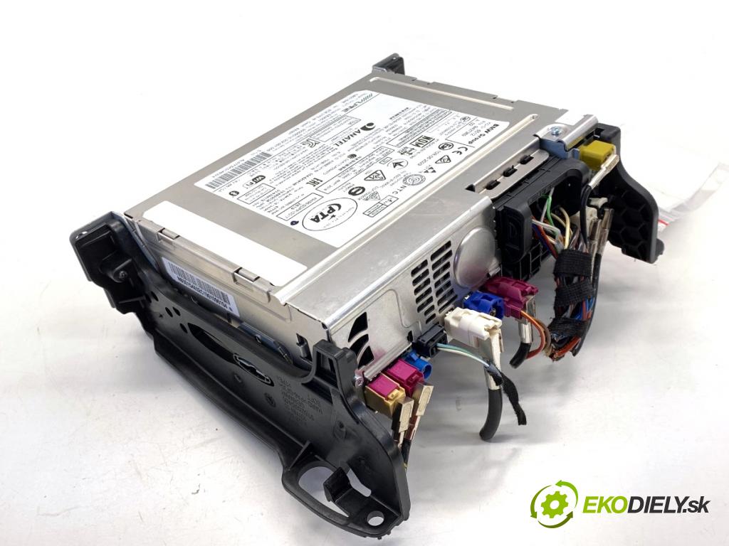 MINI CLUBMAN F54 Kombi 2019 100 kW Cooper 1499 RADIO mavigace 9437389 (Audio zařízení)