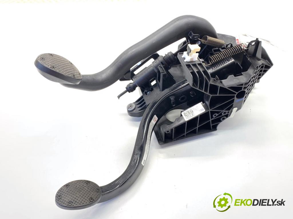 MINI CLUBMAN F54 Kombi 2019 100 kW Cooper 1499 PEDÁL: 6870822 (Potenciometer plynového pedálu)