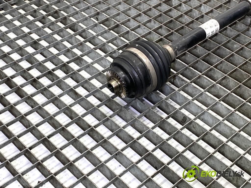 MINI CLUBMAN F54 Kombi 2019 100 kW Cooper 1499 Poloos pravy predný 8651276