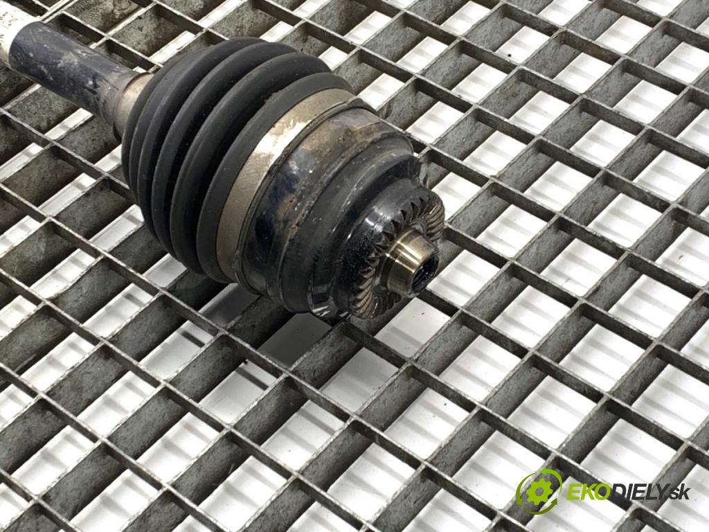 MINI CLUBMAN F54 Kombi 2019 100 kW Cooper 1499 Poloos ľavy predný 8651275