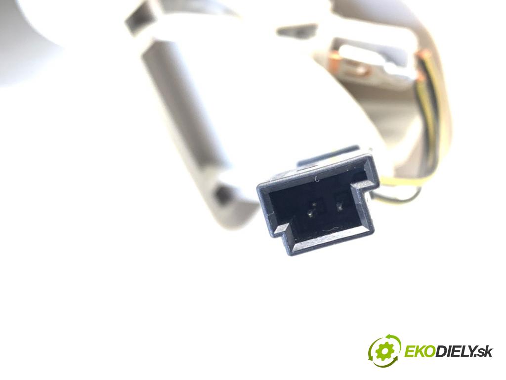 MINI CLUBMAN F54 Kombi 2019 100 kW Cooper 1499 clona sluneční levý