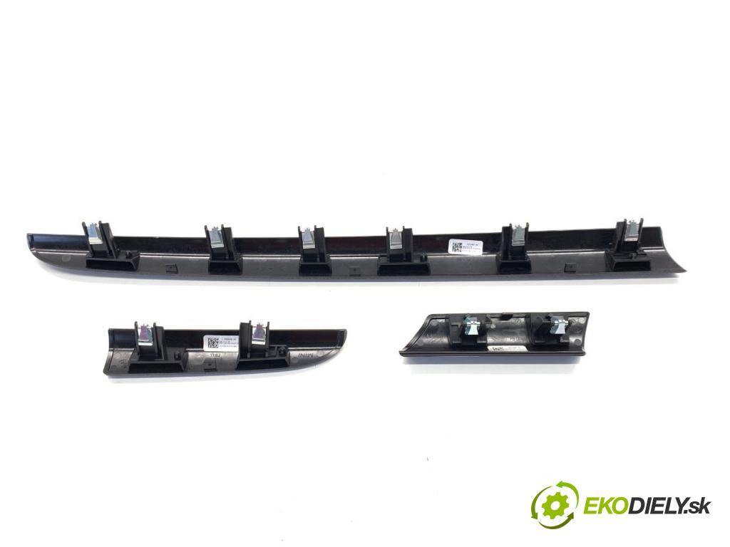 MINI CLUBMAN F54 Kombi 2019 100 kW Cooper 1499 lišty kryt 9332458 9332462 (Lišta)