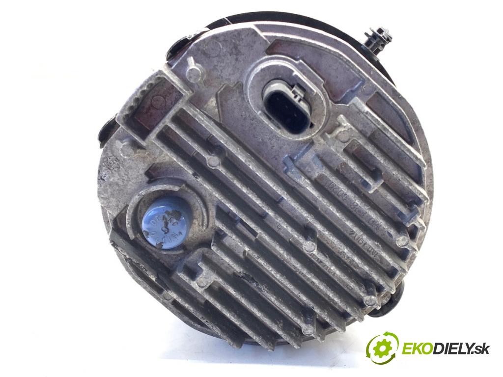 MINI CLUBMAN F54 Kombi 2019 100 kW Cooper 1499 hmlové svetlo, hmlovka pravý přední část