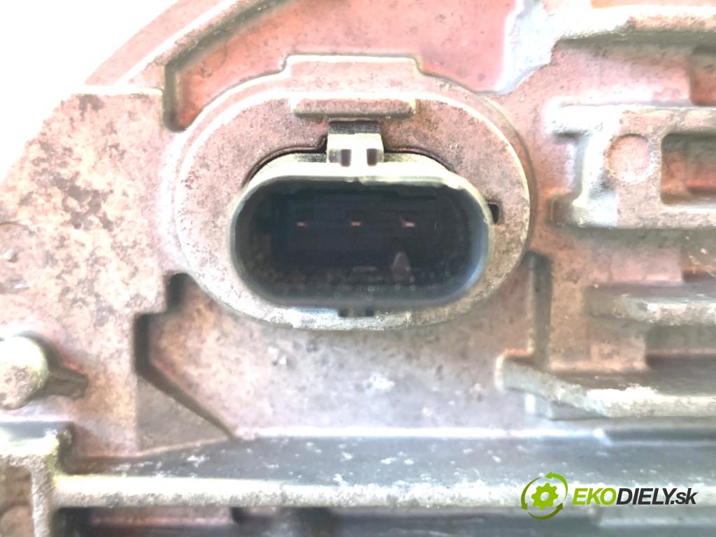 MINI CLUBMAN F54 Kombi 2019 100 kW Cooper 1499 hmlové svetlo, hmlovka pravý přední část