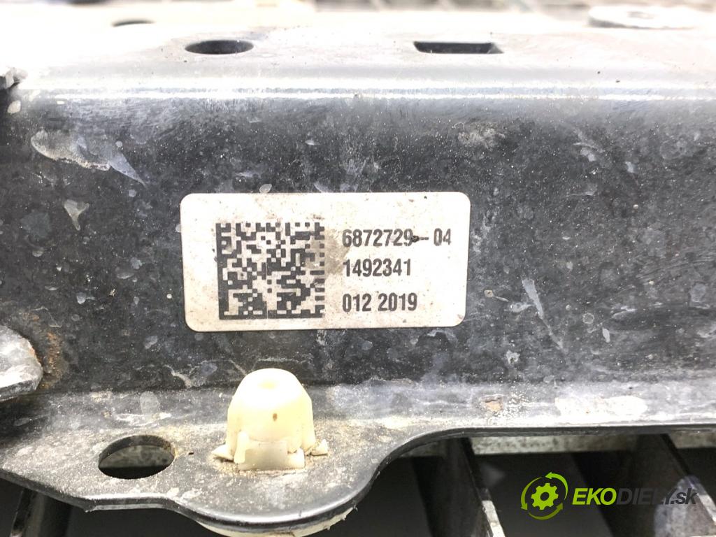 MINI CLUBMAN F54 Kombi 2019 100 kW Cooper 1499 výztuha pod motor 6872729 (Přední výztuha)