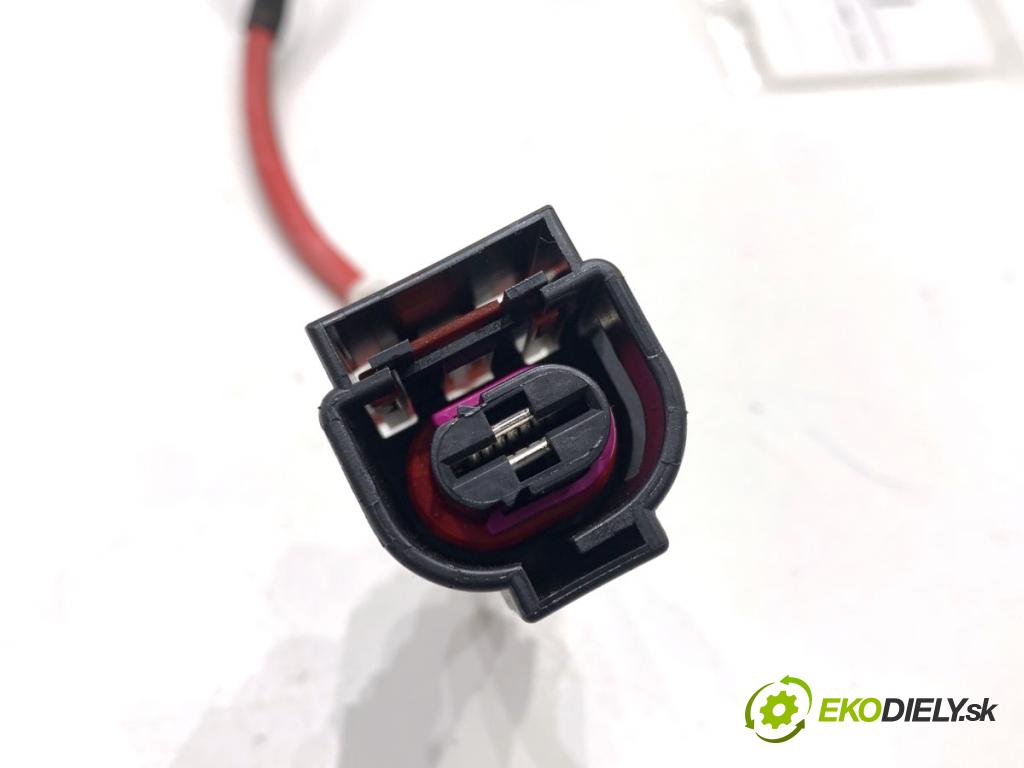 MINI CLUBMAN F54 Kombi 2019 100 kW Cooper 1499 svorka plus 8589051