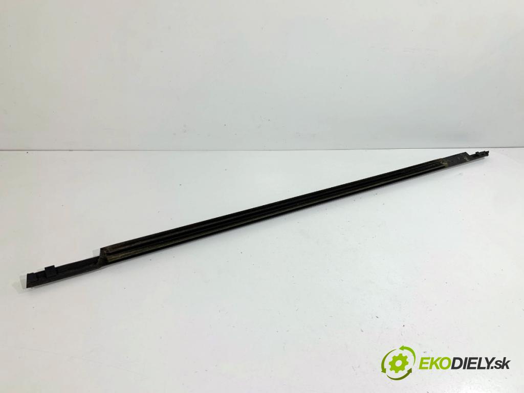 MINI CLUBMAN F54 Kombi 2019 100 kW Cooper 1499 Lišta Sbírání: predný pravy