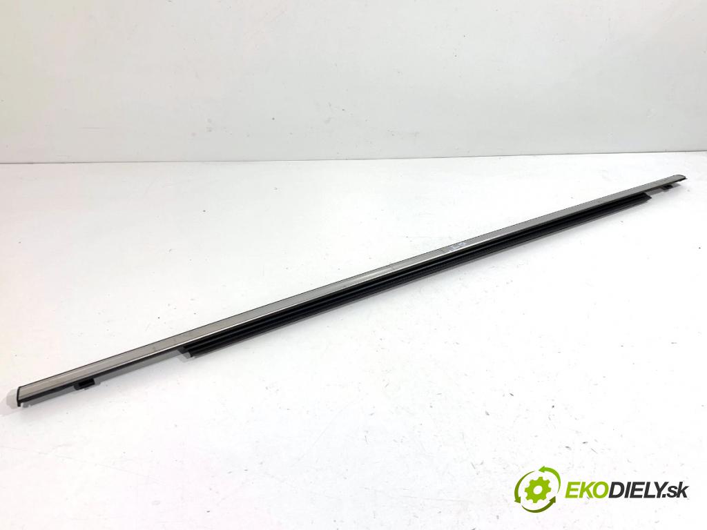 MINI CLUBMAN F54 Kombi 2019 100 kW Cooper 1499 Lišta Sbírání: zad pravy