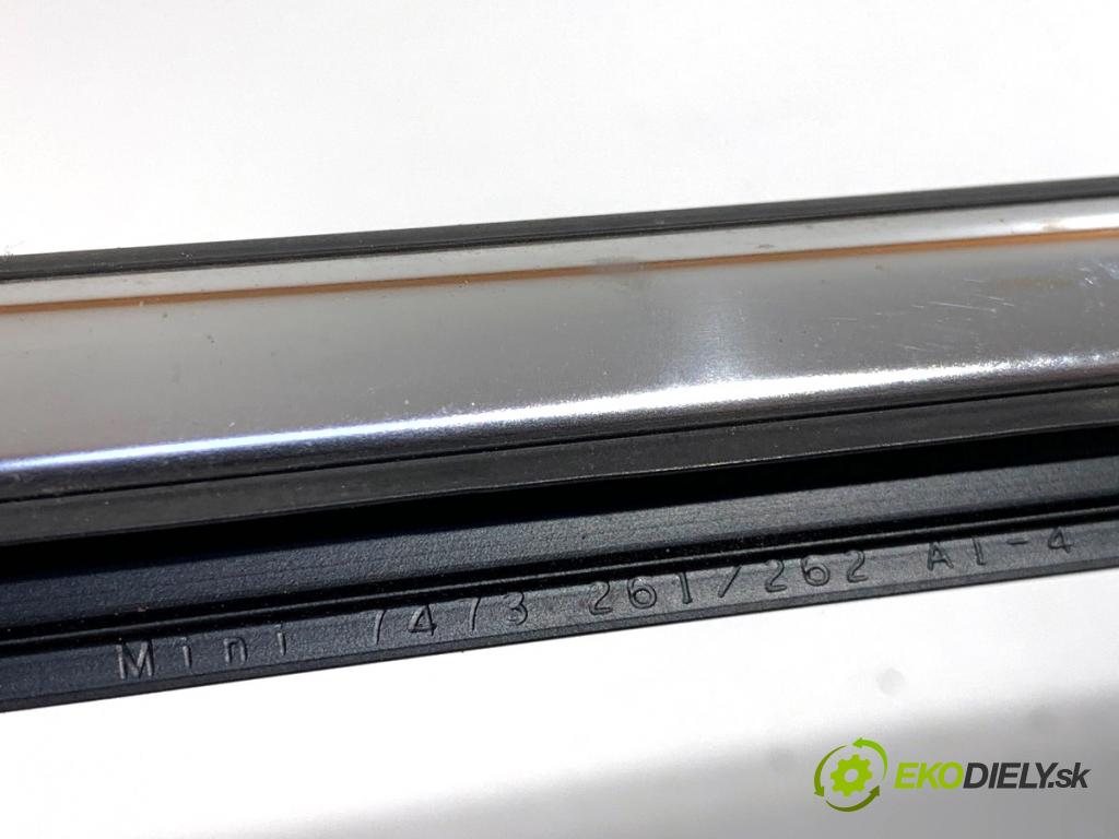 MINI CLUBMAN F54 Kombi 2019 100 kW Cooper 1499 Lišta Sbírání: zad pravy