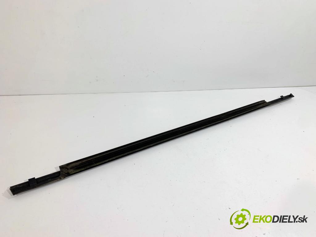 MINI CLUBMAN F54 Kombi 2019 100 kW Cooper 1499 Lišta Sbírání: zad ľavy