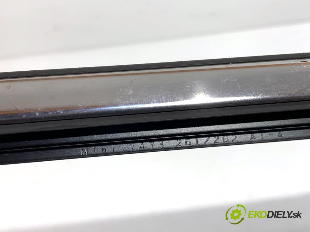 MINI CLUBMAN F54 Kombi 2019 100 kW Cooper 1499 Lišta Sbírání: zad ľavy