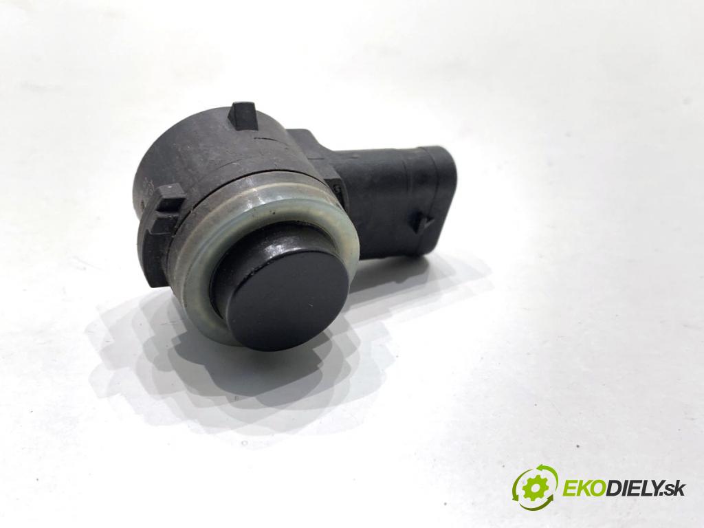 MINI CLUBMAN F54 Kombi 2019 100 kW Cooper 1499 snímač PDC 9274427