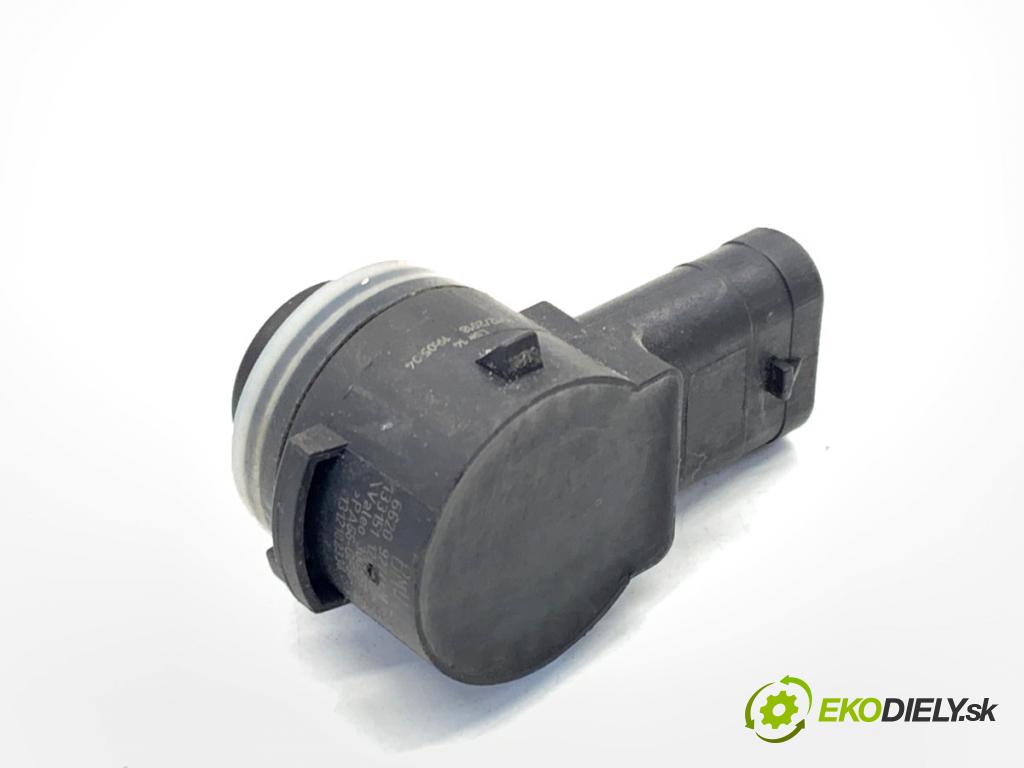 MINI CLUBMAN F54 Kombi 2019 100 kW Cooper 1499 snímač PDC 9274427