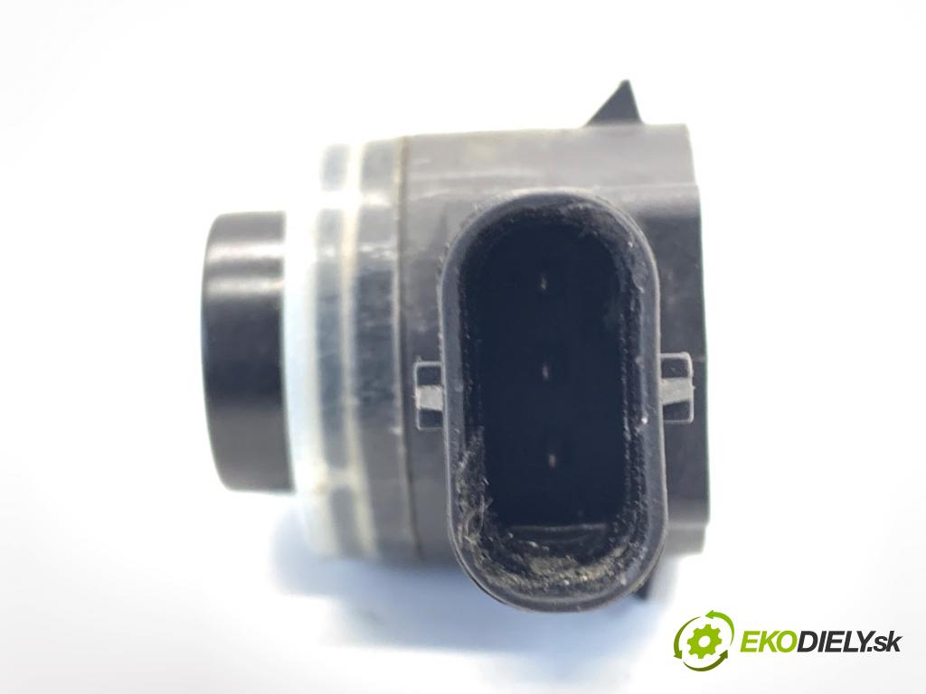 MINI CLUBMAN F54 Kombi 2019 100 kW Cooper 1499 snímač PDC 9274427