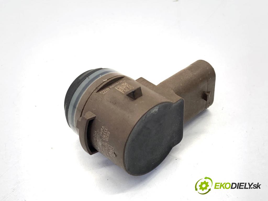 MINI CLUBMAN F54 Kombi 2019 100 kW Cooper 1499 snímač PDC 9274429