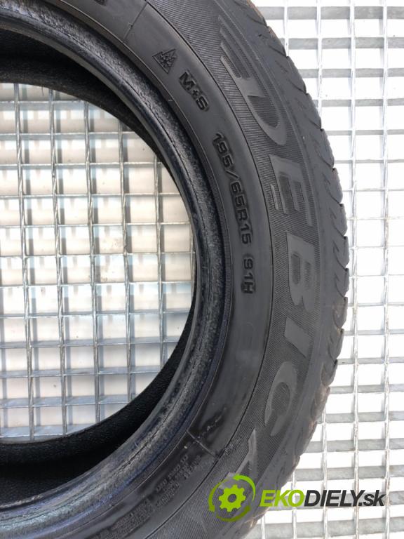 --- ---      PNEUMATIKY: zima 2X 195/65 15" DEBICA