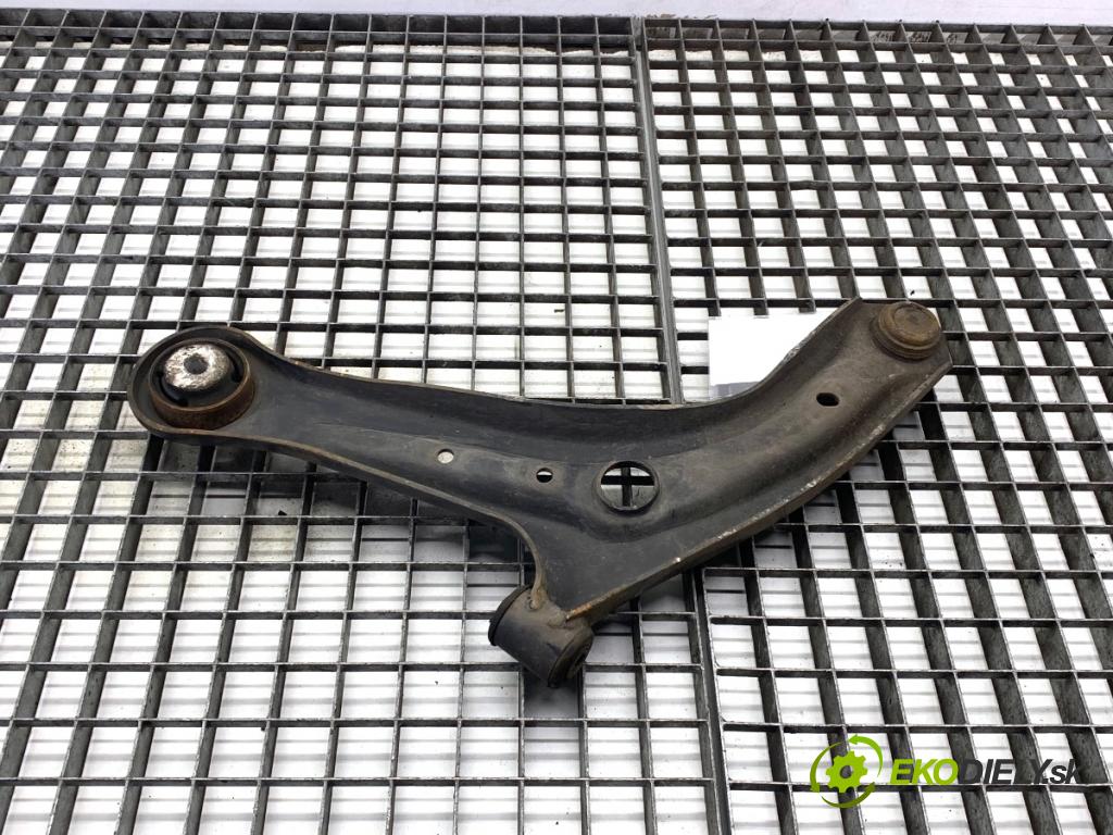FORD FIESTA MK7 liftback 2009 44 kW 1.25 1242 Rameno pravy predný