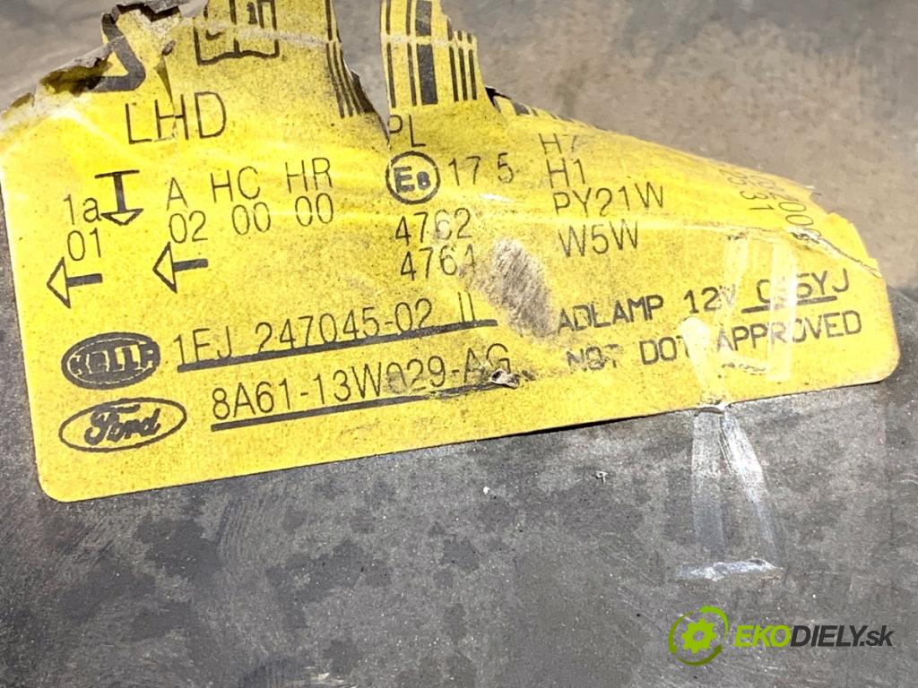FORD FIESTA MK7 liftback 2009 44 kW 1.25 1242 světlomet pravý přední část 8A61-13W029-AG