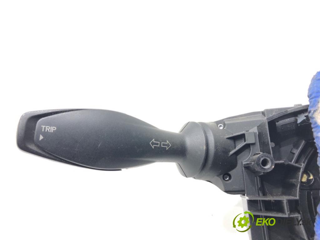 FORD FIESTA MK7 liftback 2009 44 kW 1.25 1242 Prepínač kombinovaný  (Prepínacie páčky pod volantom)