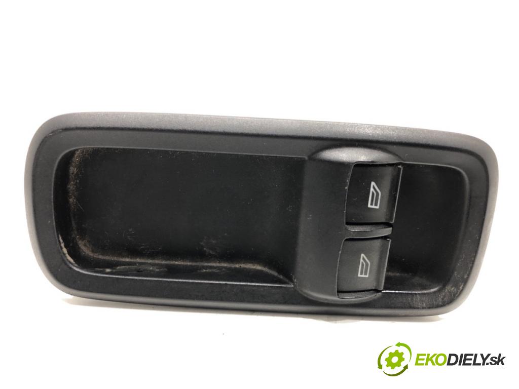 FORD FIESTA MK7 liftback 2009 44 kW 1.25 1242 Prepínač okien 8A6T-14A132-EC (Prepínacie páčky pod volantom)