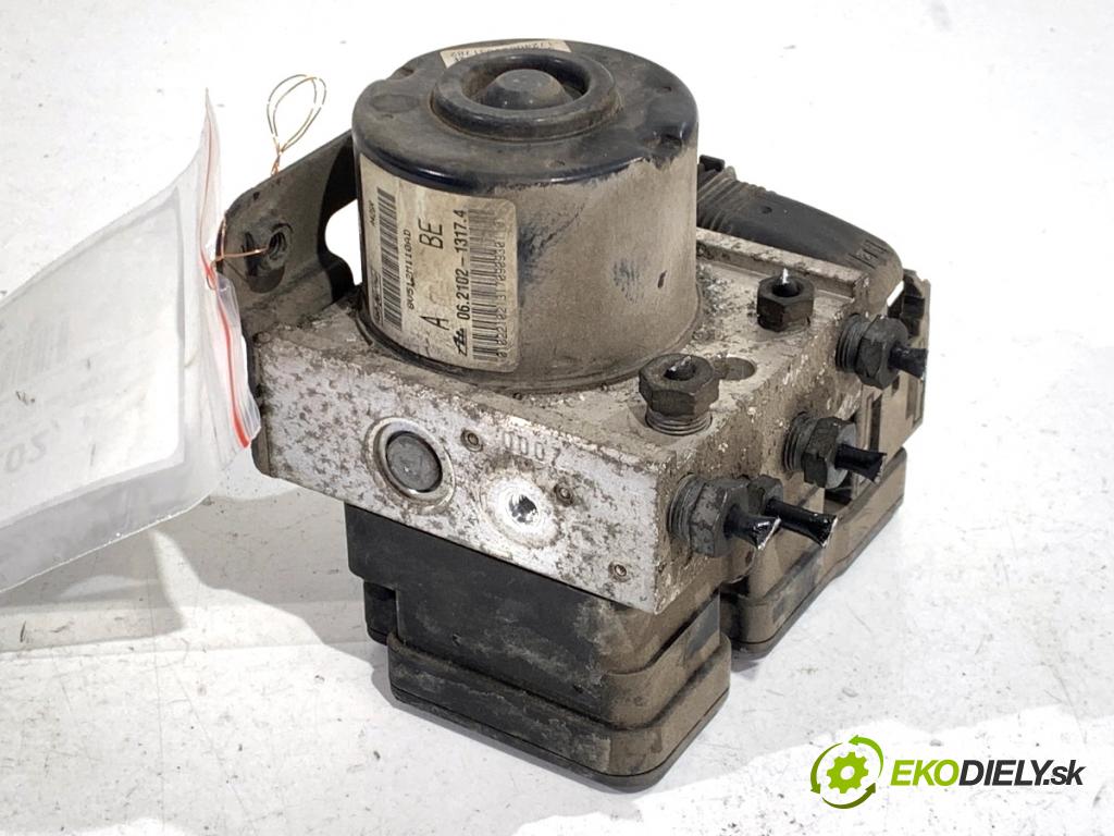 FORD FIESTA MK7 liftback 2009 44 kW 1.25 1242 Pumpa ABS 8V512M110AD (Pumpa ABS)