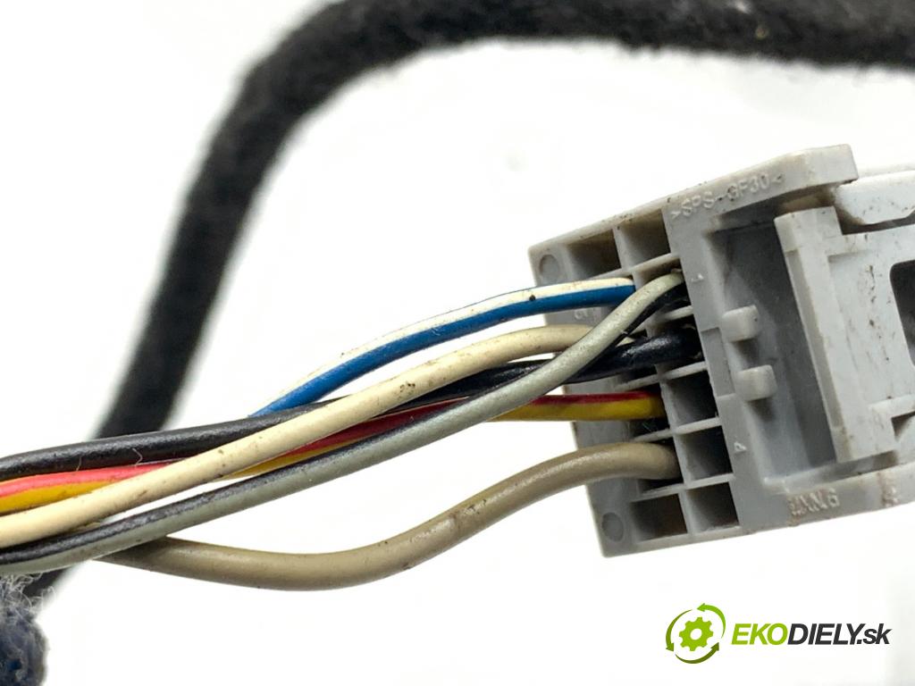 FORD FIESTA MK7 liftback 2009 44 kW 1.25 1242 zpětné zrcátko levý