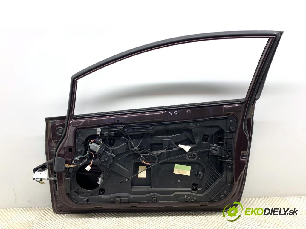 FORD FIESTA MK7 liftback 2009 44 kW 1.25 1242 Dvere pravy predný