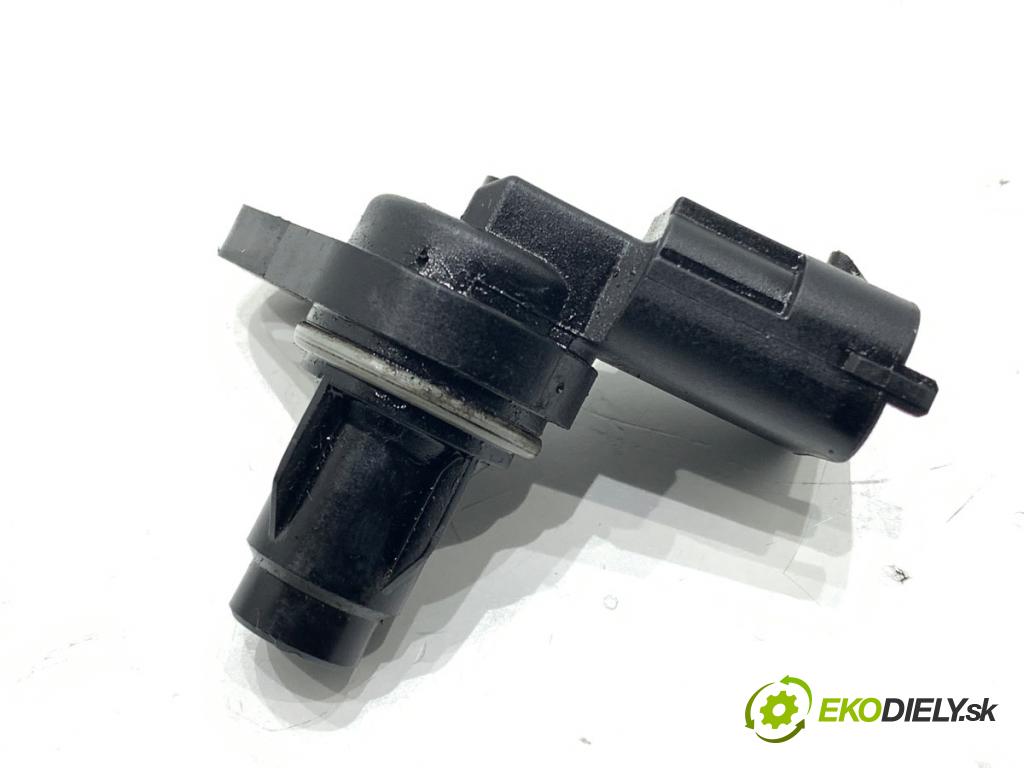 KIA CEED Kombi 2012 94 kW 1.6 CRDi 128 1582 Snímač pozície vačkového hriadeľa 39300-2A000 (Snímač polohy kľukového hriadeľa)