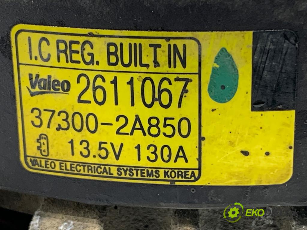 KIA CEED Kombi 2012 94 kW 1.6 CRDi 128 1582 Alternátor 37300-2A850 (Alternátor)