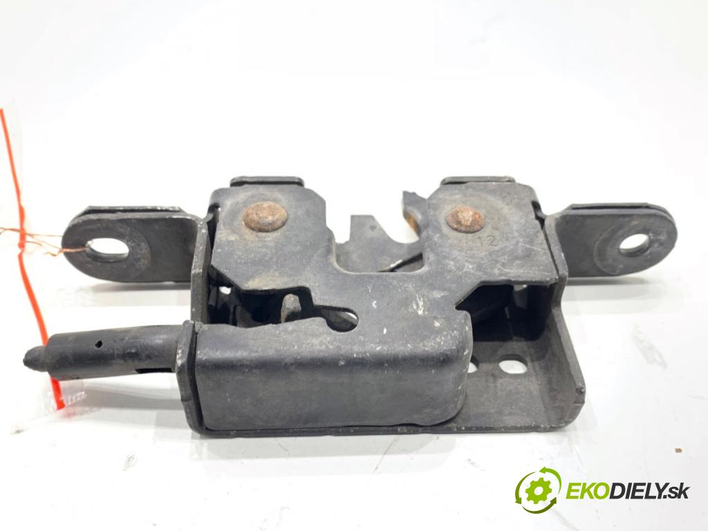 KIA CARENS IV nadwozie wielkoprzestrzenne (MPV) 2013 100 kW 1.7 CRDi 1685 zámok kapoty predný