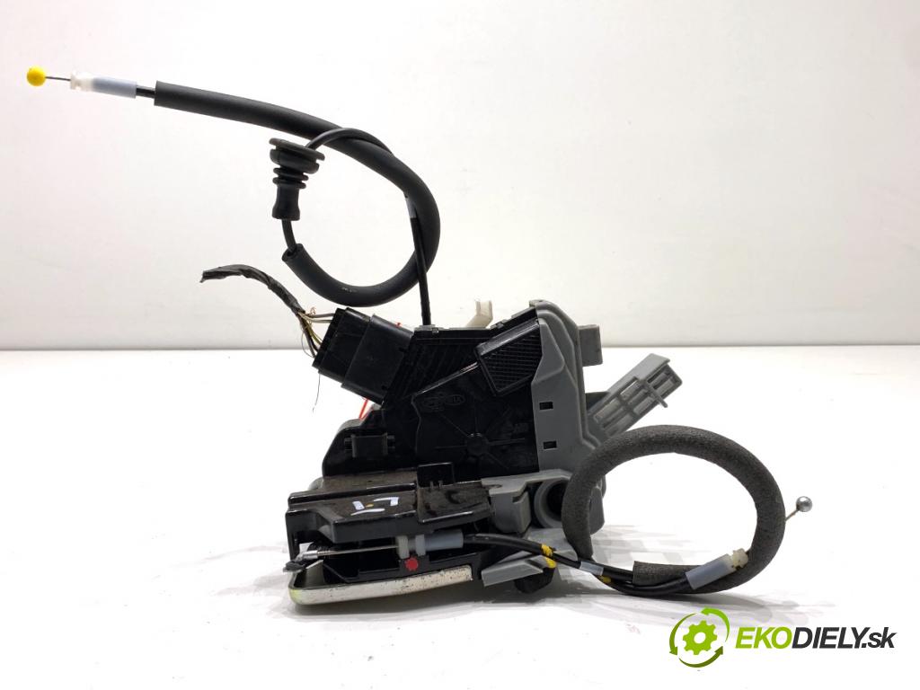 KIA CARENS IV nadwozie wielkoprzestrzenne (MPV) 2013 100 kW 1.7 CRDi 1685 zámok dveře levý zadní část 81410-A4030