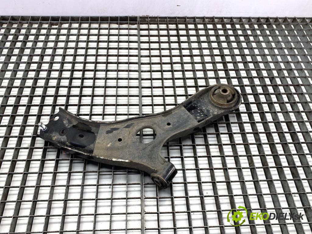 KIA CARENS IV nadwozie wielkoprzestrzenne (MPV) 2013 100 kW 1.7 CRDi 1685 Rameno pravy predný