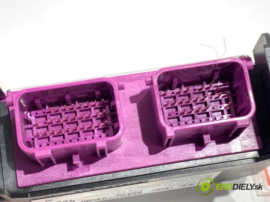 KIA CARENS IV nadwozie wielkoprzestrzenne (MPV) 2013 100 kW 1.7 CRDi 1685 senzor airbag 95910-A4300 (Snímač)