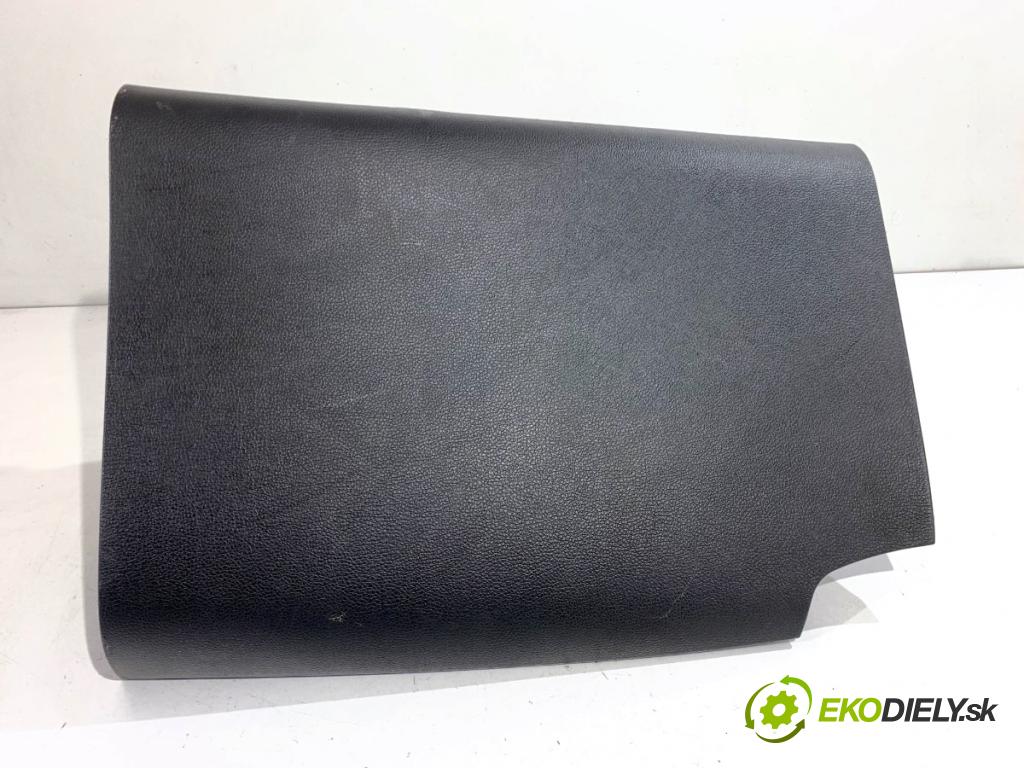 KIA CARENS IV nadwozie wielkoprzestrzenne (MPV) 2013 100 kW 1.7 CRDi 1685 Priehradka, kastlík spolujazdca 84511-A4000 (Priehradka (kastlík))