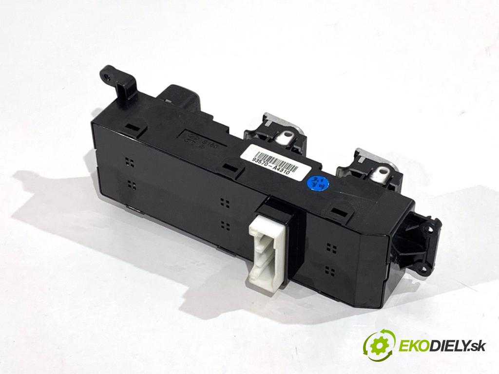 KIA CARENS IV nadwozie wielkoprzestrzenne (MPV) 2013 100 kW 1.7 CRDi 1685 Prepínač okien 93570-A4310 (Prepínacie páčky pod volantom)