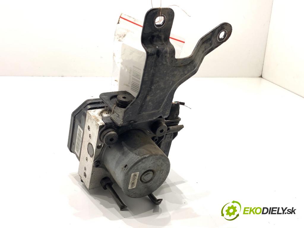 KIA CARENS IV nadwozie wielkoprzestrzenne (MPV) 2013 100 kW 1.7 CRDi 1685 pumpa ABS 58910-A4810 (Pumpa ABS)