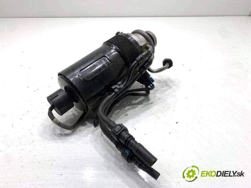 KIA CARENS IV nadwozie wielkoprzestrzenne (MPV) 2013 100 kW 1.7 CRDi 1685 obal filtra paliva  (Kryt palivového filtru)