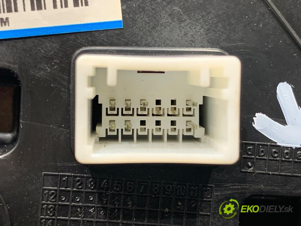 KIA CARENS IV nadwozie wielkoprzestrzenne (MPV) 2013 100 kW 1.7 CRDi 1685 zpětné zrcátko levý