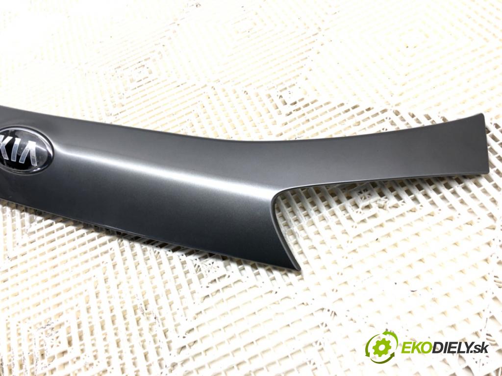 KIA CARENS IV nadwozie wielkoprzestrzenne (MPV) 2013 100 kW 1.7 CRDi 1685 lišta dveří zadní část